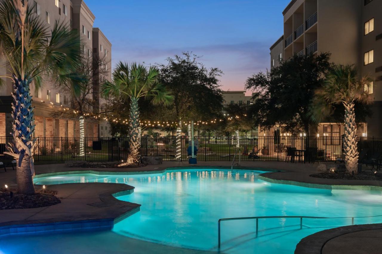 Residence Inn By Marriott San Antonio Six Flags At The Rim Zewnętrze zdjęcie